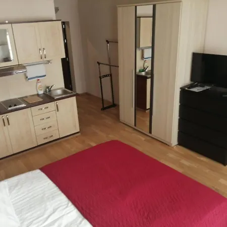 Telliskivi Apartament *