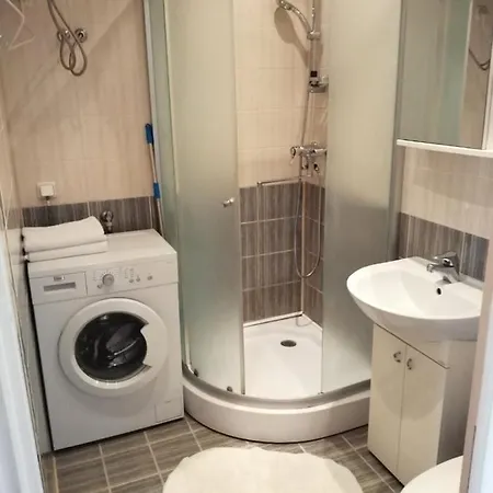 Telliskivi Apartament *